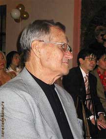 М.Юнус (Юныс)  на вечере МТСС, 2004